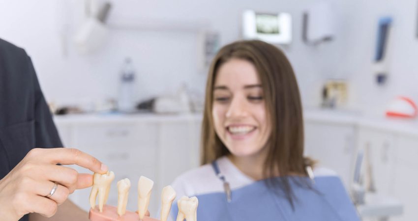 Mitos y realidades de los Implantes Dentales: Lo que debes saber